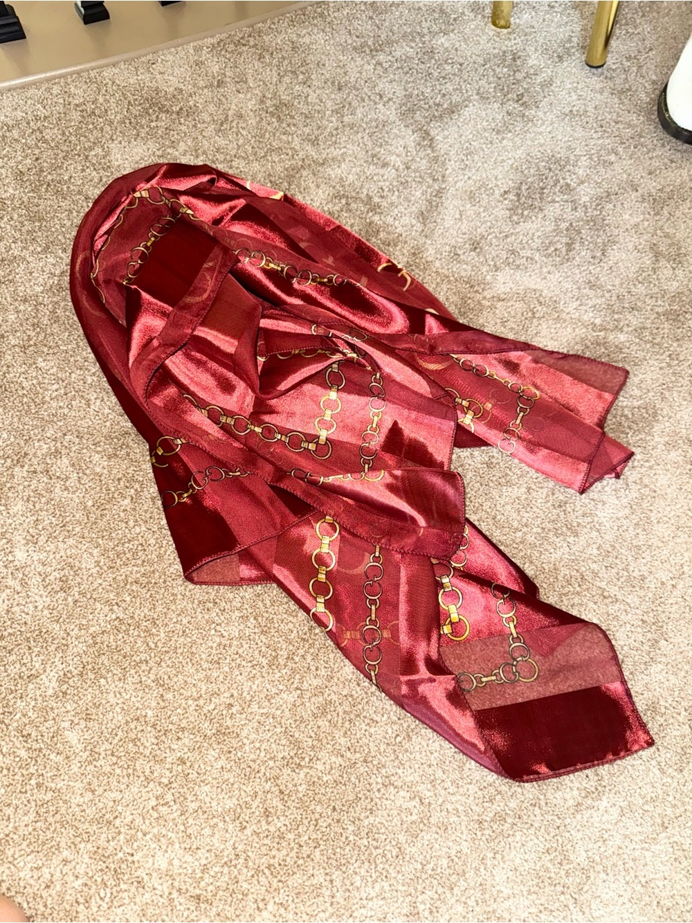 Chic Red Double-G Chain-Print Scarf